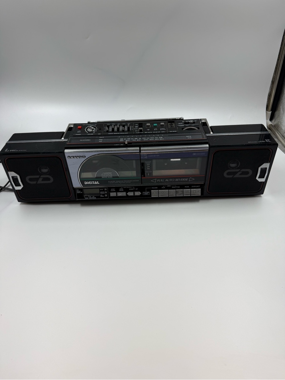 Vintage Sanyo Mc-d40 Portable Cd Radio cassette Recorder 1986 Radio Works Fixer